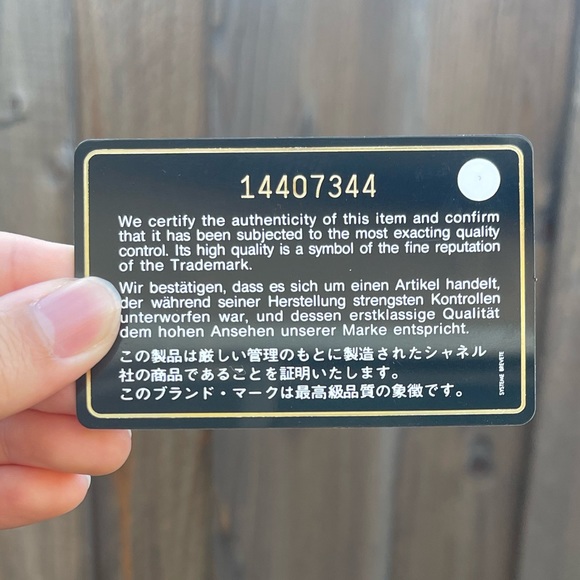 Chanel Vintage Quilted Yen Wallet in Black, Lambskin, and Silver Hardware - Picture 11 of 13